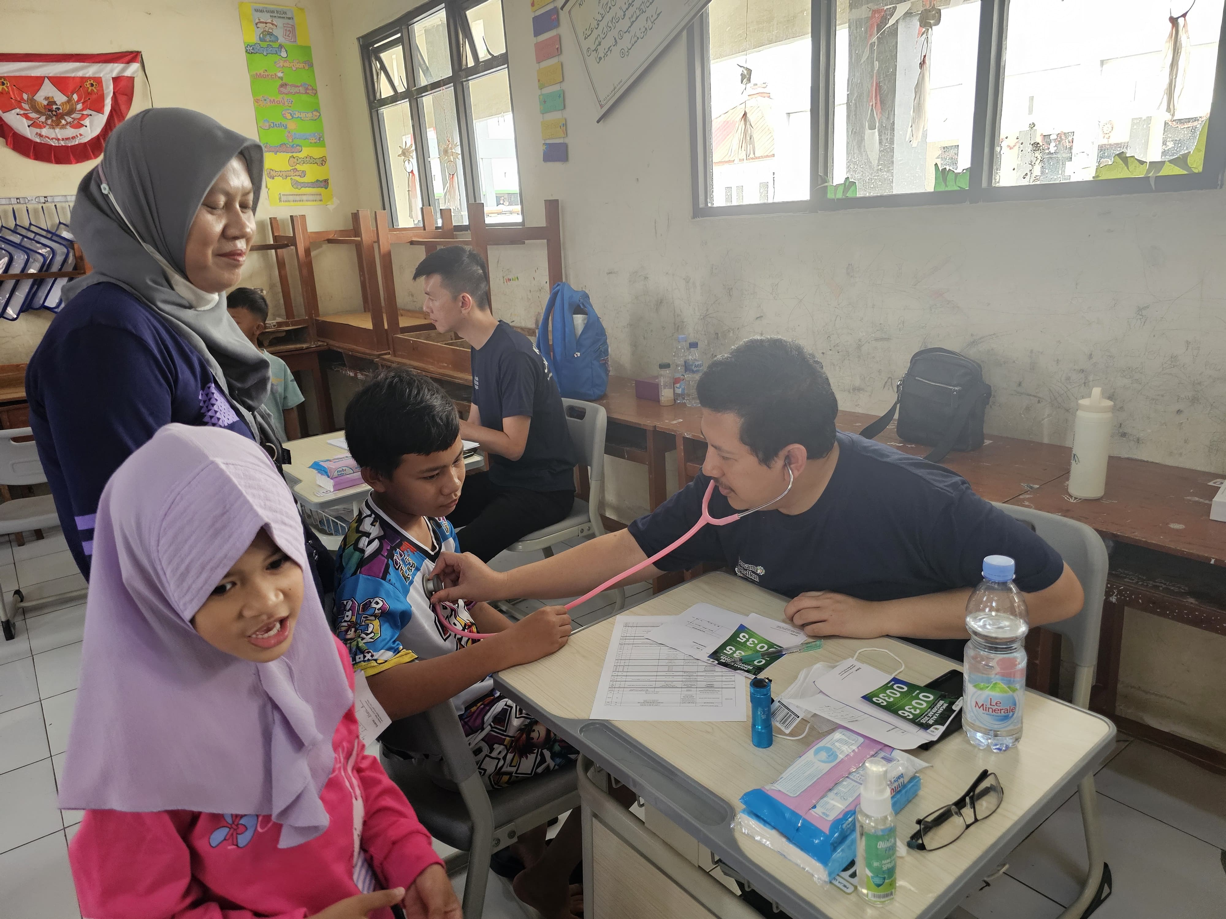 Insan Kalbe Bergerak Brings Health to Cikarang 