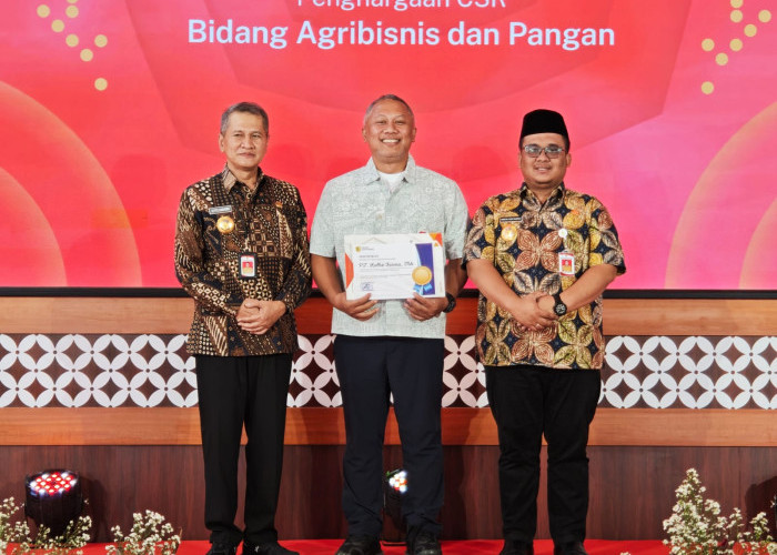 Program Penanaman Pohon Kalbe Dapatkan Penghargaan Dari Bupati Wonogiri 